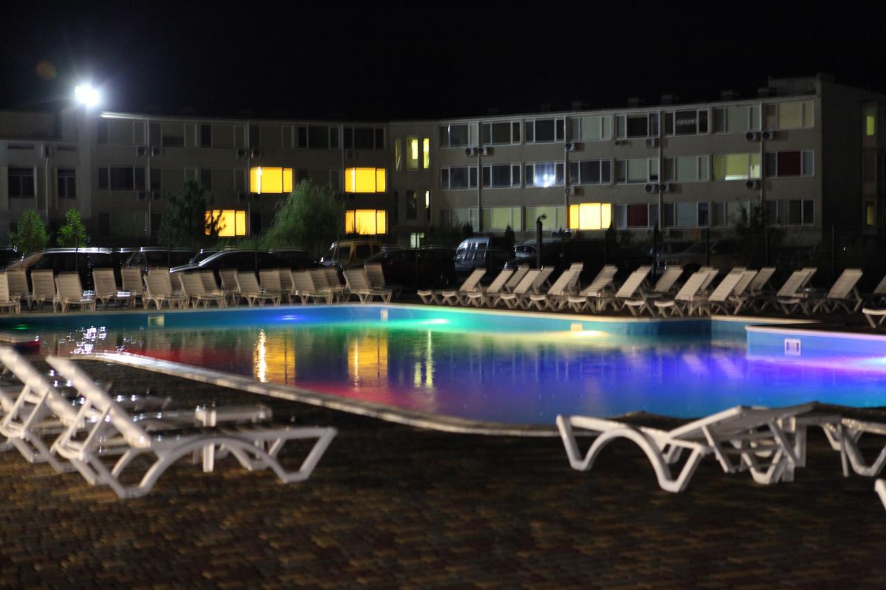 Hotel Promenad Bugaz Exterior foto