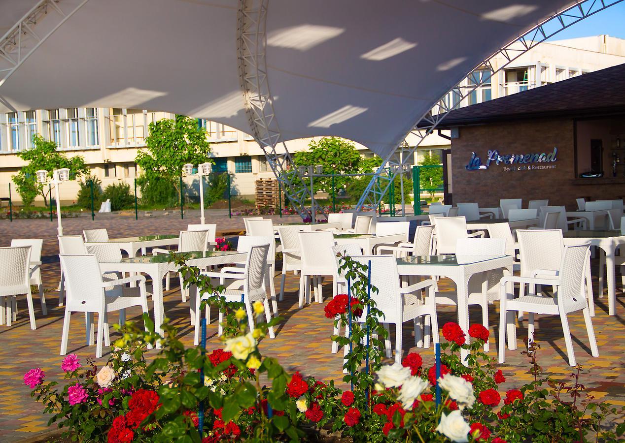 Hotel Promenad Bugaz Exterior foto